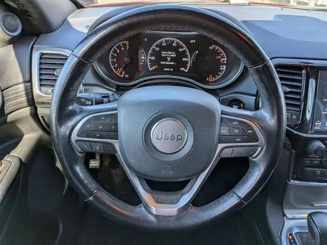 2022 Jeep Grand Cherokee Laredo X 4x4