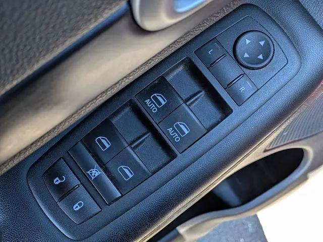 2022 Jeep Grand Cherokee Laredo X 4x4
