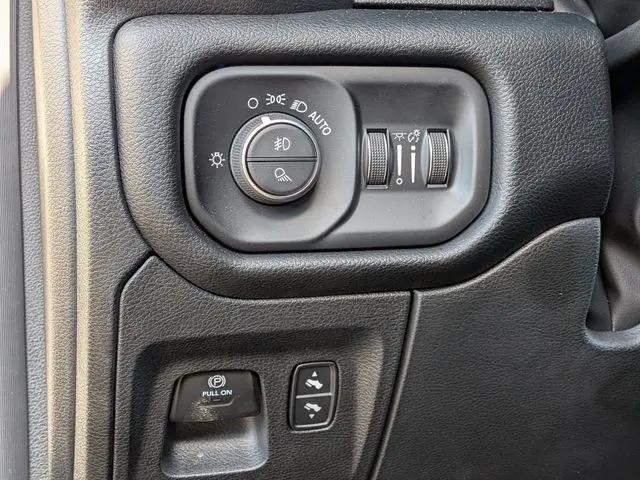 2022 Ram 1500 Laramie Crew Cab 4x4 5'7" Box
