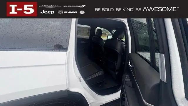2026 Jeep Grand Cherokee Altitude 4x4