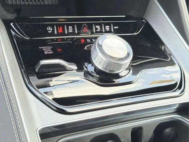 2026 Jeep Grand Wagoneer 4x4