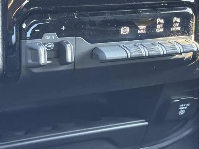 2026 Ram 2500 Tradesman Crew Cab 4x4 6'4" Box