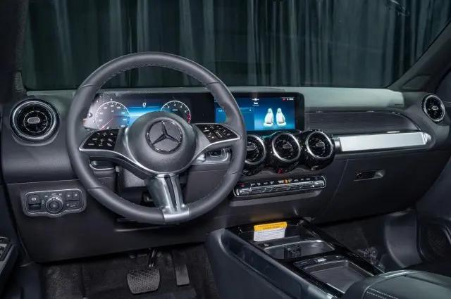 2026 Mercedes-Benz GLB 4MATIC
