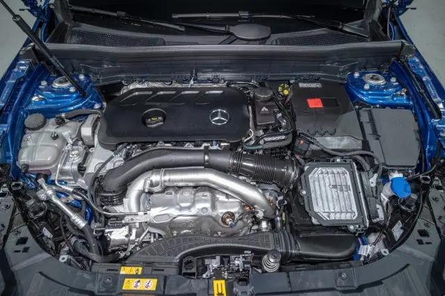 2026 Mercedes-Benz GLB 4MATIC