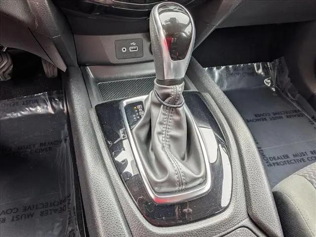 2022 Nissan Rogue Sport S FWD Xtronic CVT