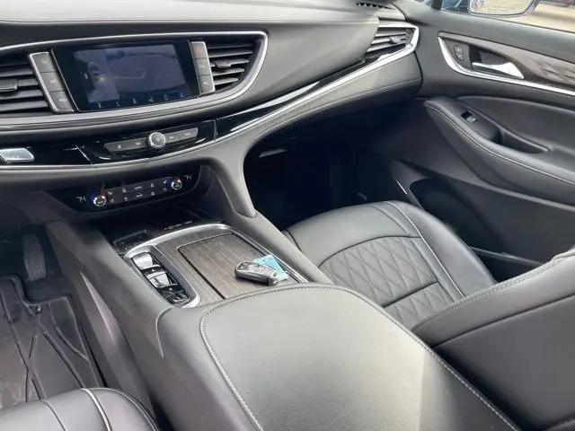 2024 Buick Enclave Avenir AWD