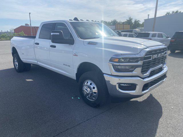 2026 RAM Ram 3500 RAM 3500 BIG HORN CREW CAB 4X4 8 BOX