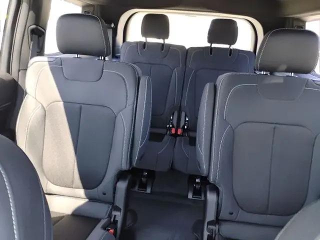 2026 Jeep Grand Cherokee L Altitude 4x4