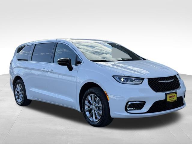 2026 Chrysler Pacifica Select AWD for sale in Arlington, WA