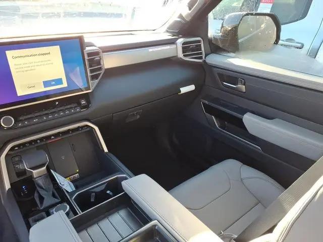 2026 Toyota Tundra Limited CrewMax 5.5' Bed