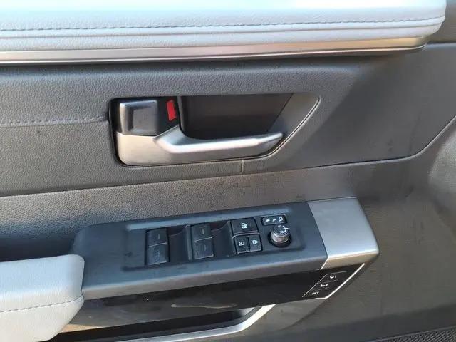 2026 Toyota Tundra Limited CrewMax 5.5' Bed