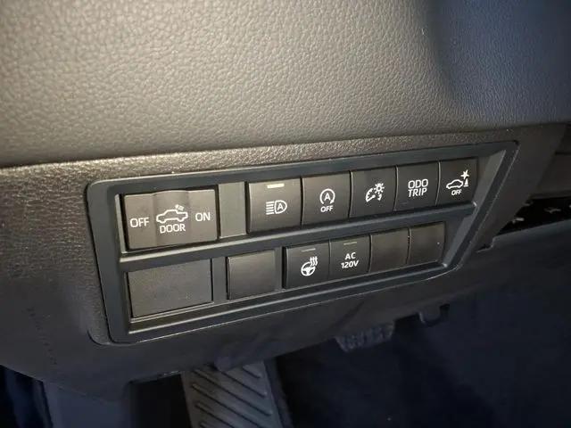 2026 Toyota Tundra Limited CrewMax 5.5' Bed