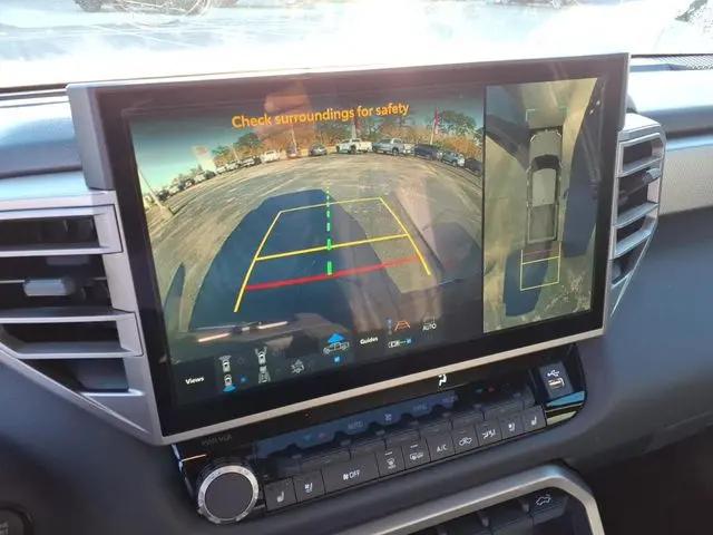 2026 Toyota Tundra Limited CrewMax 5.5' Bed