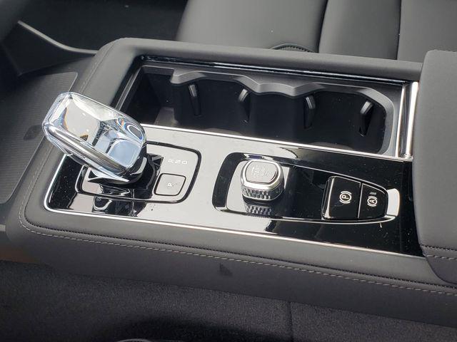 2026 Volvo XC90 Plus, B6 AWD Gas (mild hybrid), Gasoline, Bright, 7 Seats