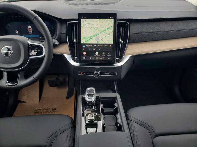 2026 Volvo XC90 Plus, B6 AWD Gas (mild hybrid), Gasoline, Bright, 7 Seats