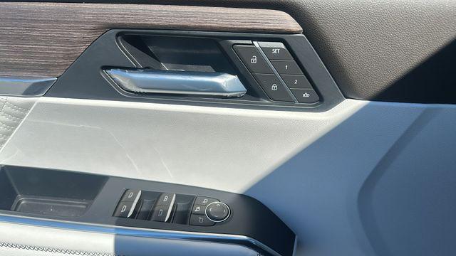 2026 GMC Acadia Denali AWD