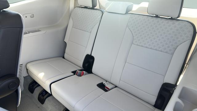 2026 GMC Acadia Denali AWD