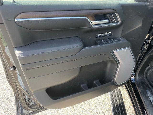 2026 Chevrolet Silverado 1500 4WD Crew Cab Short Bed High Country