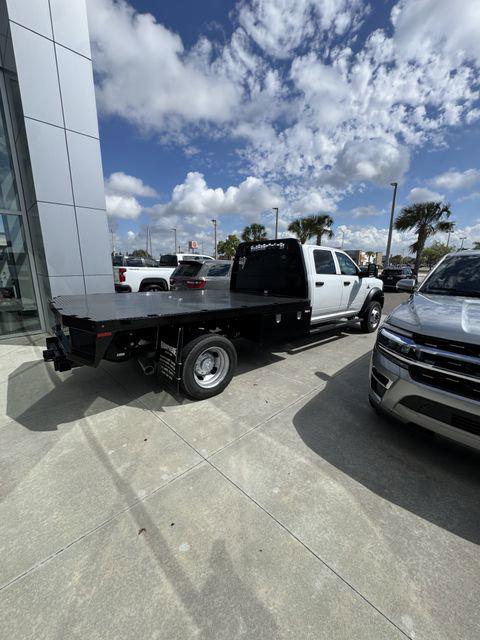 2026 RAM Ram 5500 Chassis Cab RAM 5500 TRADESMAN CHASSIS CREW CAB 4X4 84 CA