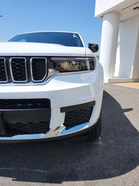 2025 Jeep Grand Cherokee L Laredo X 4x4
