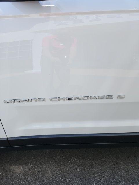 2025 Jeep Grand Cherokee L Laredo X 4x4