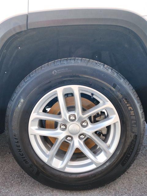 2025 Jeep Grand Cherokee L Laredo X 4x4