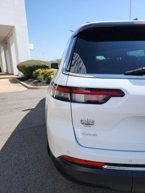 2025 Jeep Grand Cherokee L Laredo X 4x4