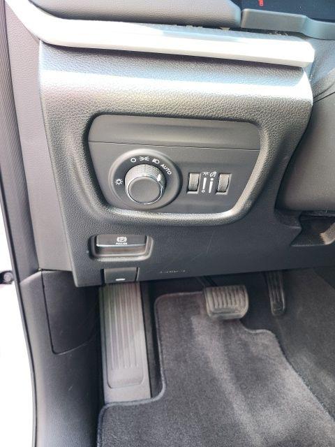 2025 Jeep Grand Cherokee L Laredo X 4x4