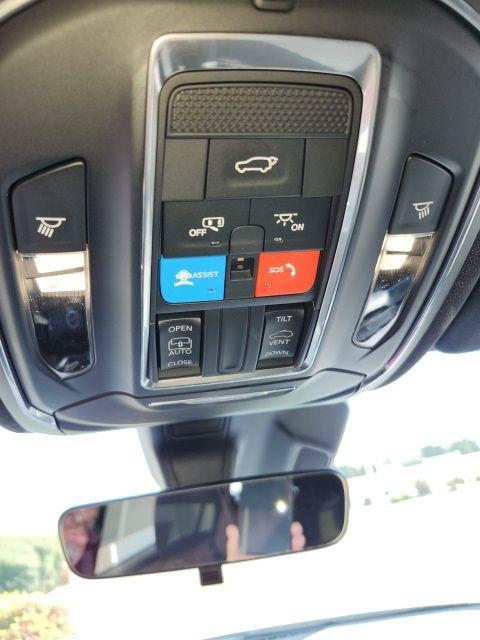 2025 Jeep Grand Cherokee L Laredo X 4x4