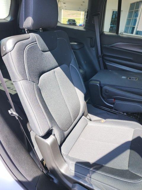 2025 Jeep Grand Cherokee L Laredo X 4x4