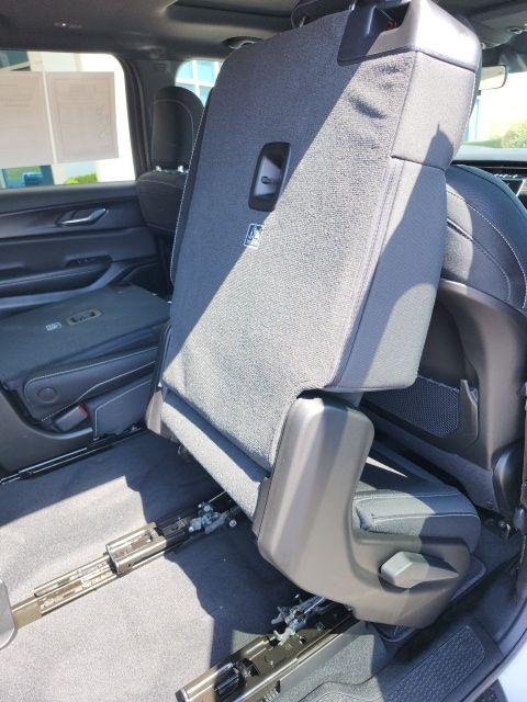 2025 Jeep Grand Cherokee L Laredo X 4x4