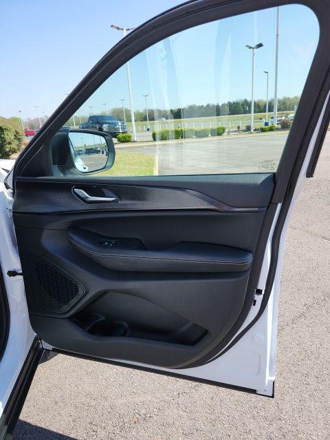 2025 Jeep Grand Cherokee L Laredo X 4x4