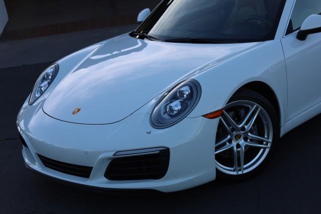 2017 Porsche 911 Carrera