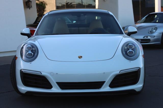 2017 Porsche 911 Carrera