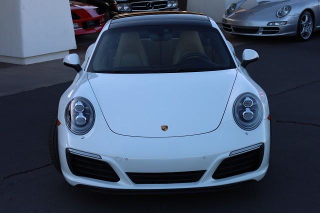 2017 Porsche 911 Carrera