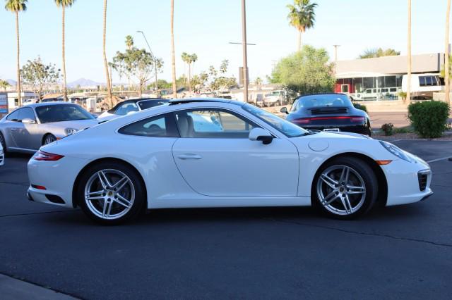 2017 Porsche 911 Carrera
