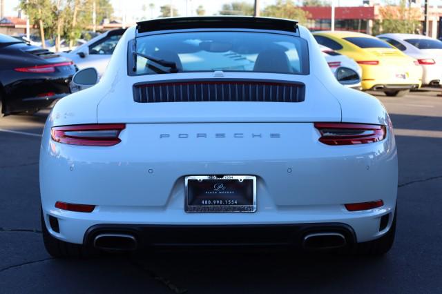 2017 Porsche 911 Carrera