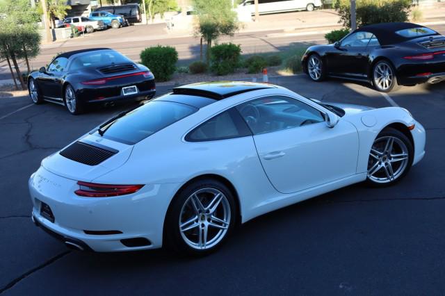 2017 Porsche 911 Carrera