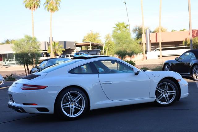 2017 Porsche 911 Carrera
