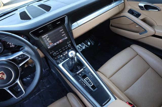 2017 Porsche 911 Carrera