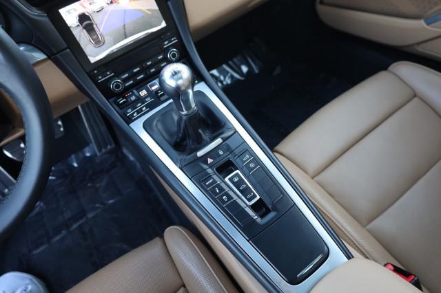 2017 Porsche 911 Carrera