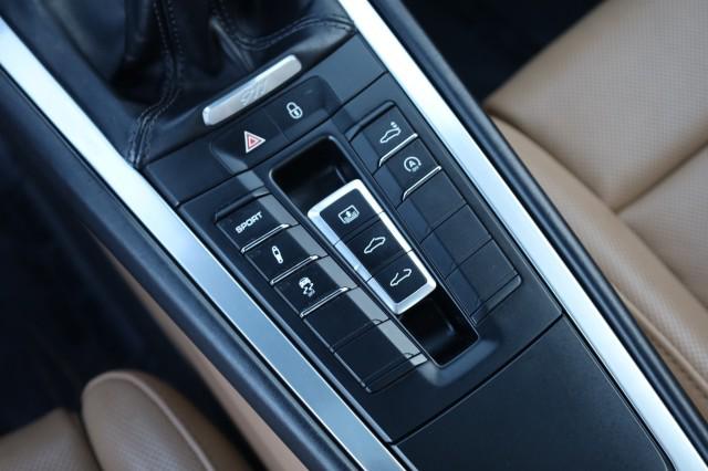 2017 Porsche 911 Carrera