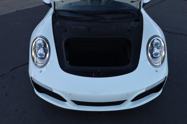 2017 Porsche 911 Carrera