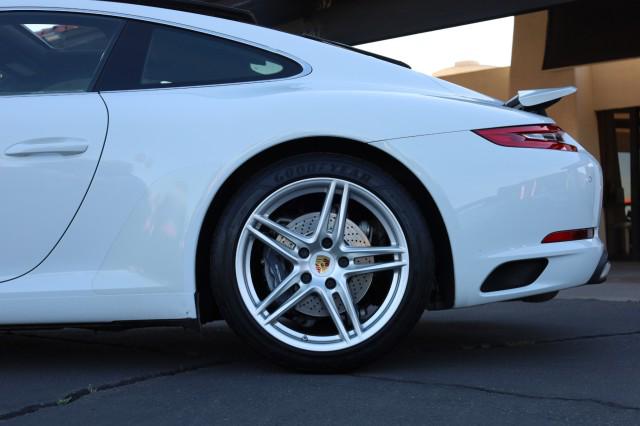 2017 Porsche 911 Carrera