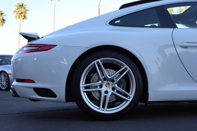 2017 Porsche 911 Carrera