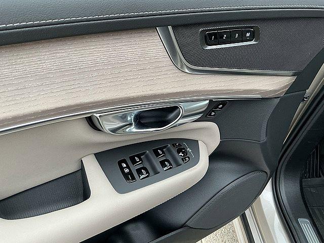 2026 Volvo XC90 Plug-In Hybrid Plus, T8 AWD, Electric/Gasoline, Bright, 7 Seats