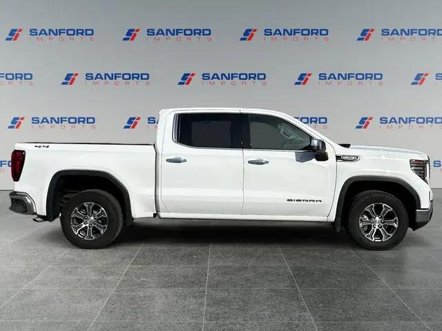 2025 GMC Sierra 1500 4WD Crew Cab Short Box SLT