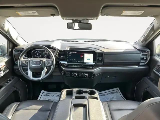 2025 GMC Sierra 1500 4WD Crew Cab Short Box SLT