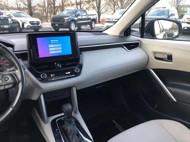 2023 Toyota Corolla Cross LE