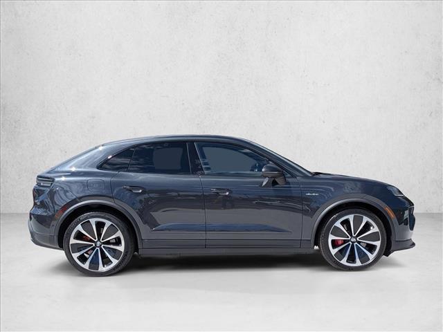 2026 Porsche Macan Electric 4S